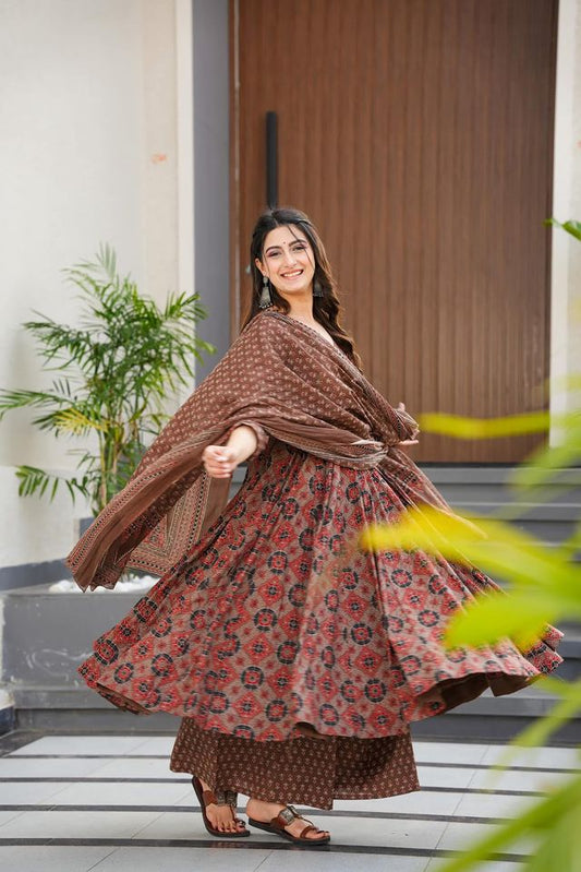 Soft Fabric Anarkali Suit for Daily Wear