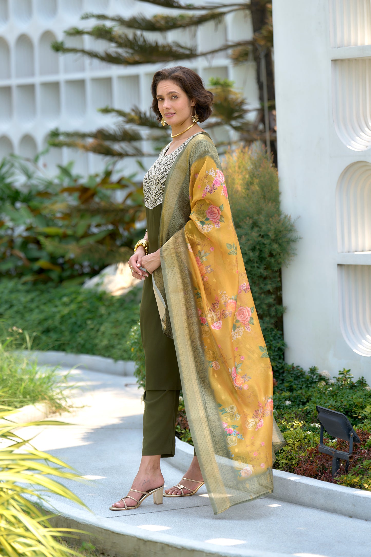 Women's Gorgeous Viscose Rayon Embroidery Straight Kurta with Pant And Dupatta Set