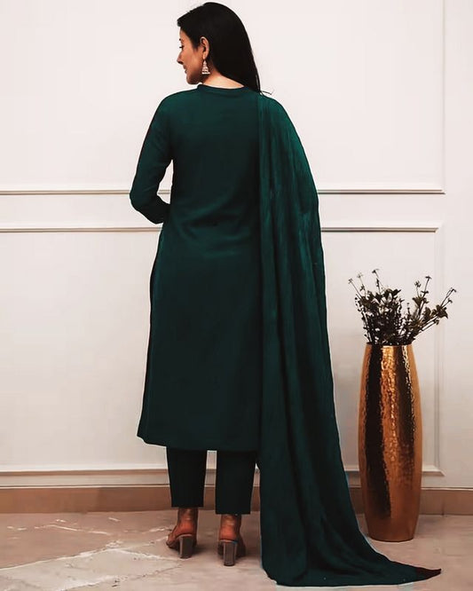 Green Color Ethnic Cotton Silk Fabric Readymade Kurta Set With Dupatta