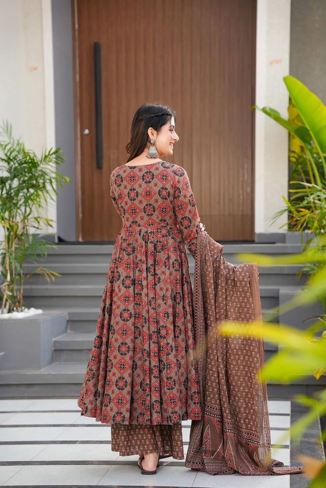 Soft Fabric Anarkali Suit for Daily Wear