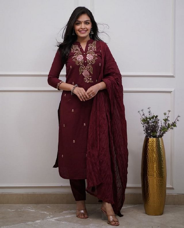 Maroon Color Ethnic Cotton Silk Fabric Readymade Kurta Set With Dupatta