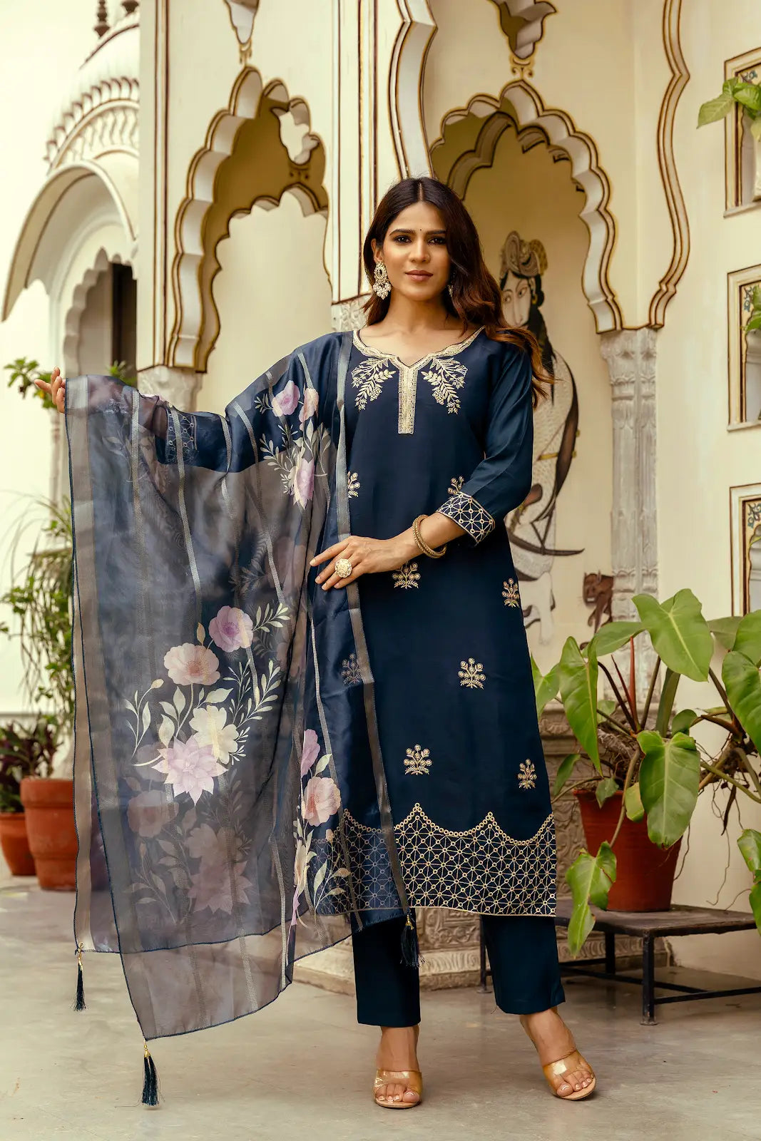 Women's Beautiful Viscose Chanderi Fabric Thread Work Straight Kurta Pant and Dupatta Set