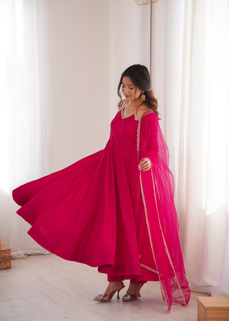 Women Ranipink Ethnic Anarkali Kurta Set for Festive & Wedding Wear
