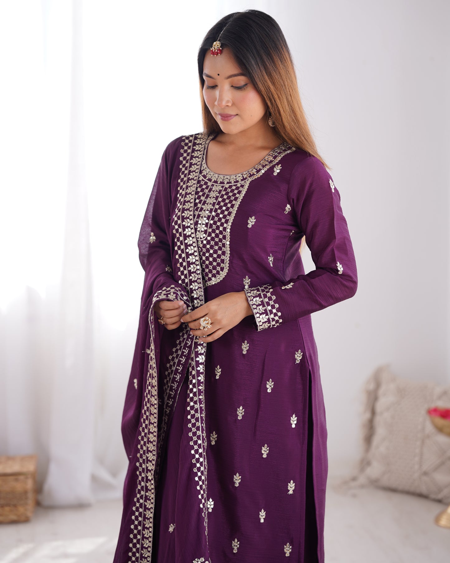 Presenting New Beautiful Pure Chinon Silk Fabric Straight Fit Kurta With Duppta Set,Trousers,Ready To Wear*