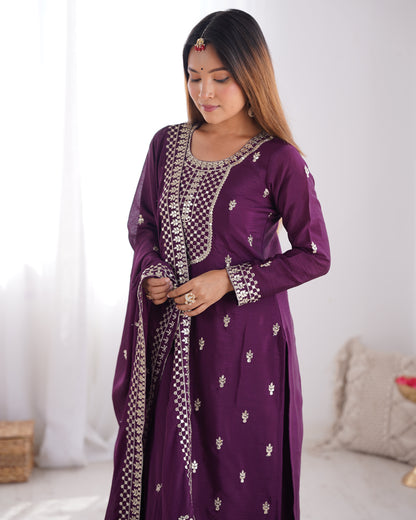 Presenting New Beautiful Pure Chinon Silk Fabric Straight Fit Kurta With Duppta Set,Trousers,Ready To Wear*
