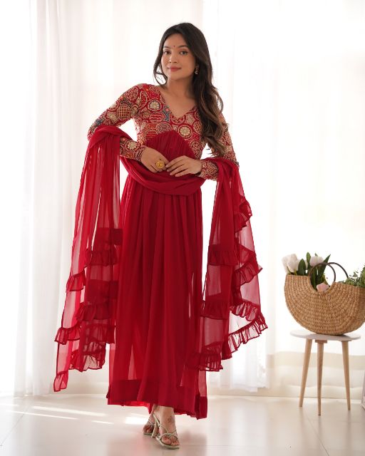 Pinterest Inspired Outfits For This Season Best Anarkali Suits From Meesho Meesho Most Viralanarkali Suit