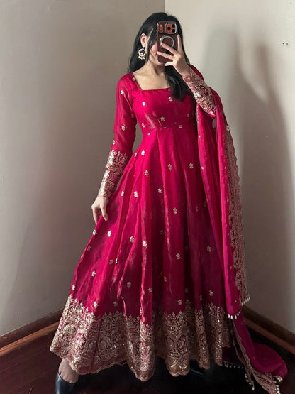 Heavy Fendy Silk Embroidered Sequince Work Wedding Kurta Set