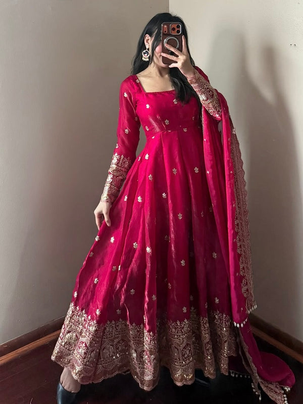 Heavy Fendy Silk Embroidered Sequince Work Wedding Kurta Set