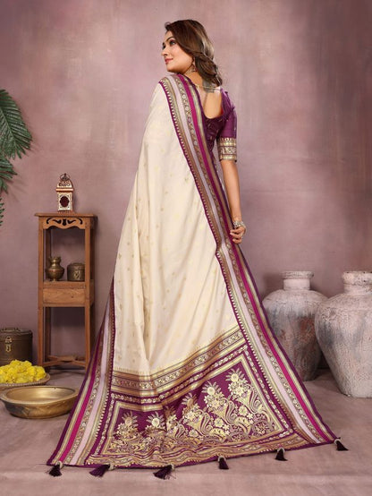 Off White Color Handloom Silk Fabric Jacquard Weaving Designer Partywear Saree