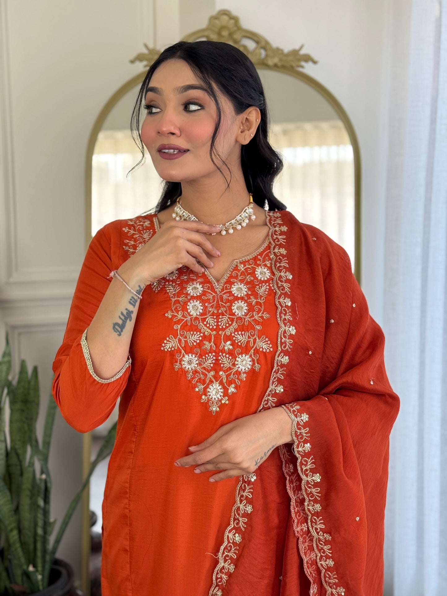 Women's Beautiful Viscose Chinon Embroidered Straight Kurta with Pant And Dupatta Set
