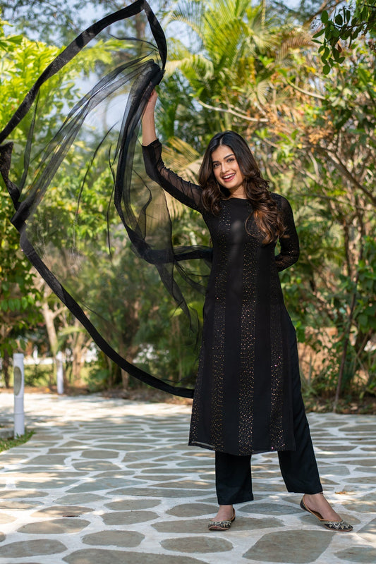 Women Gorgeous Faux Georgette Fabric Straight Kurta, Pant and Dupatta Set