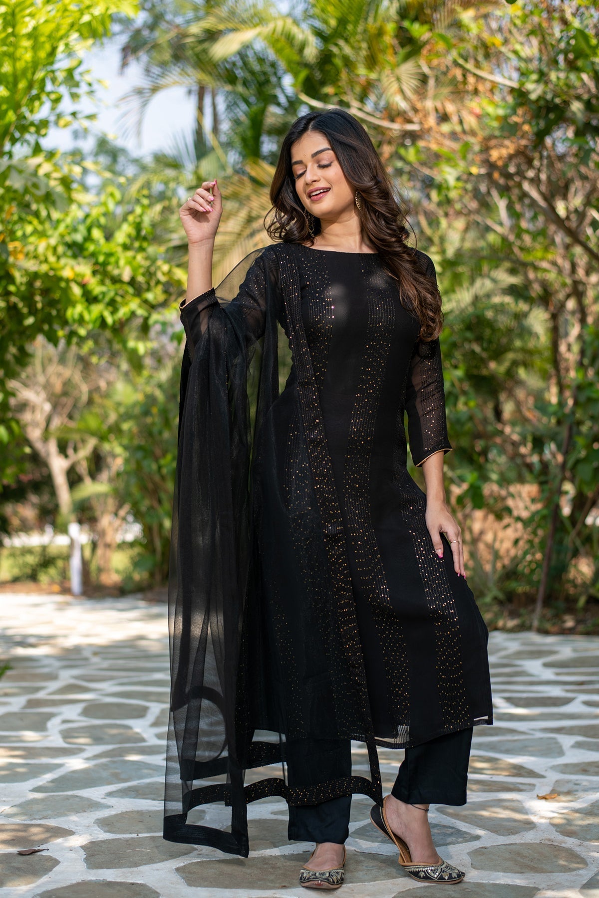 Women Gorgeous Faux Georgette Fabric Straight Kurta, Pant and Dupatta Set