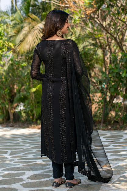 Women Gorgeous Faux Georgette Fabric Straight Kurta, Pant and Dupatta Set