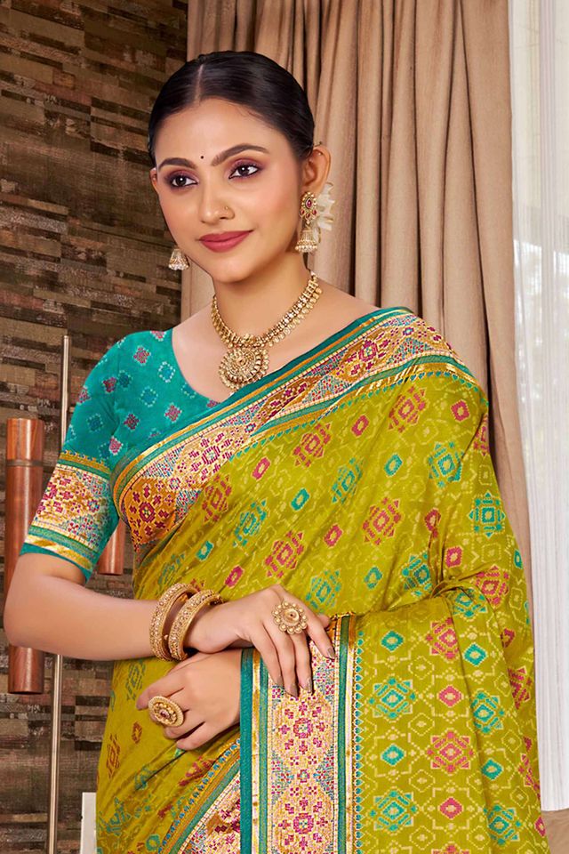Green Color Ethnic Patola Silk Fabric Beautiful Festive Saree