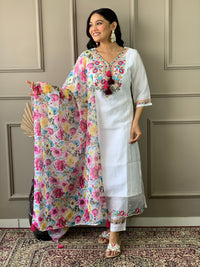 Women White Chanderi Embroidered Kurta Pant Dupatta Set