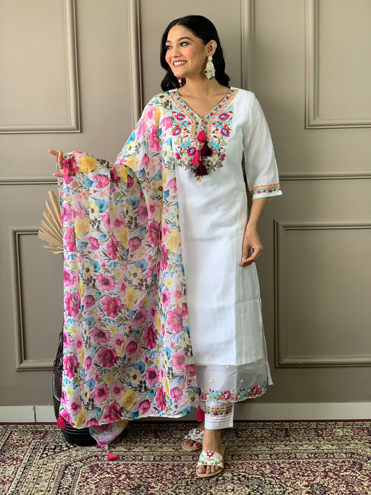 Women White Chanderi Embroidered Kurta Pant Dupatta Set