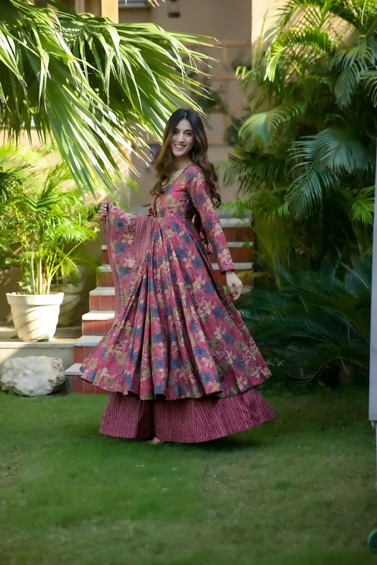 Long Anarkali Suit   Traditional Indian Outfit