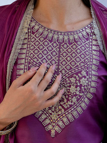 Magenta Color Silk Blended Ethnic Partywear Ceremonial Suit