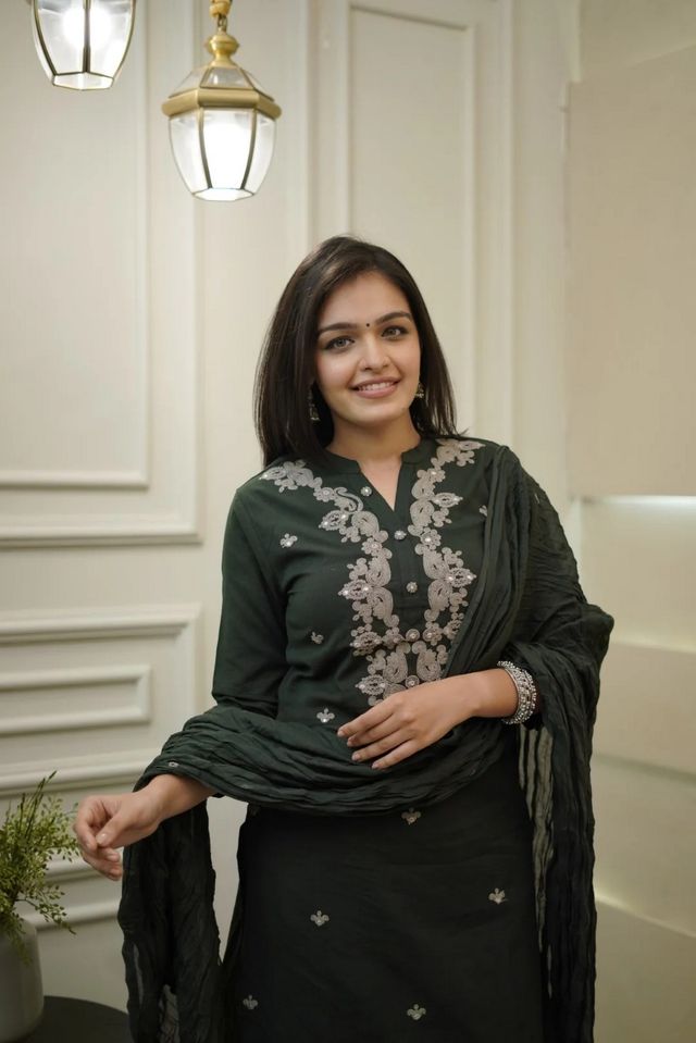 Mahendi Color Ethnic Cotton Silk Fabric Readymade Kurta Set With Dupatta