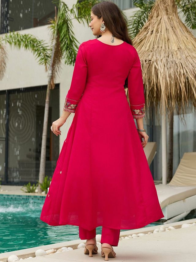 Pink Color Vichitra Silk Fabric Designer Embroidery Work Graceful Partywear Suit 4429
