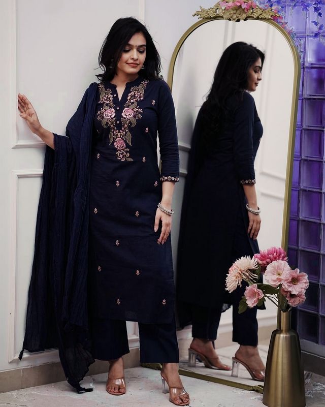 Navy Blue Color Ethnic Cotton Silk Fabric Readymade Kurta Set With Dupatta