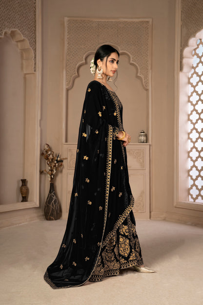 Zivara Elegant Ethnic Suit Set