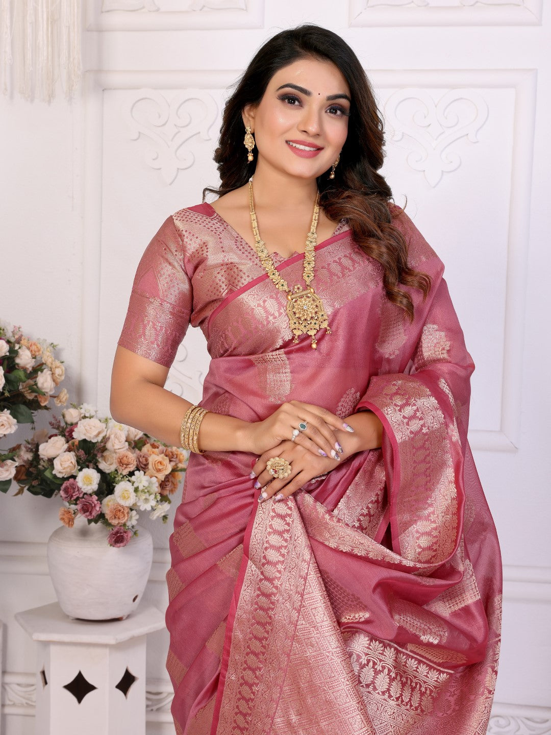 Pink Weaving Soft Organza Saree With Blouse