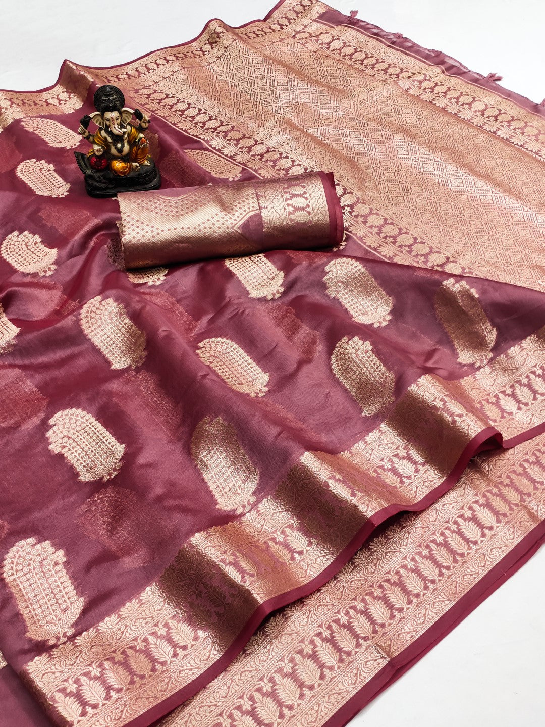Pink Weaving Soft Organza Saree With Blouse