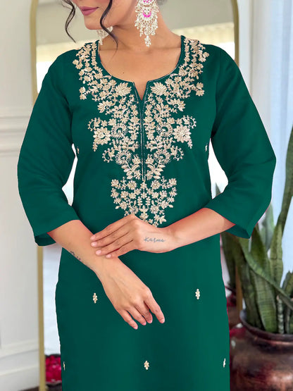 Women Gorgeous Roman Silk Fabric Straight Kurta, Pant and Dupatta Set M