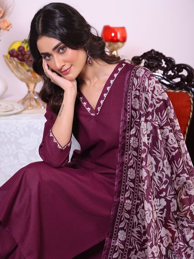 Wine Color Poly Silk Fabric Smart Ethnic Partywear Kurta Set