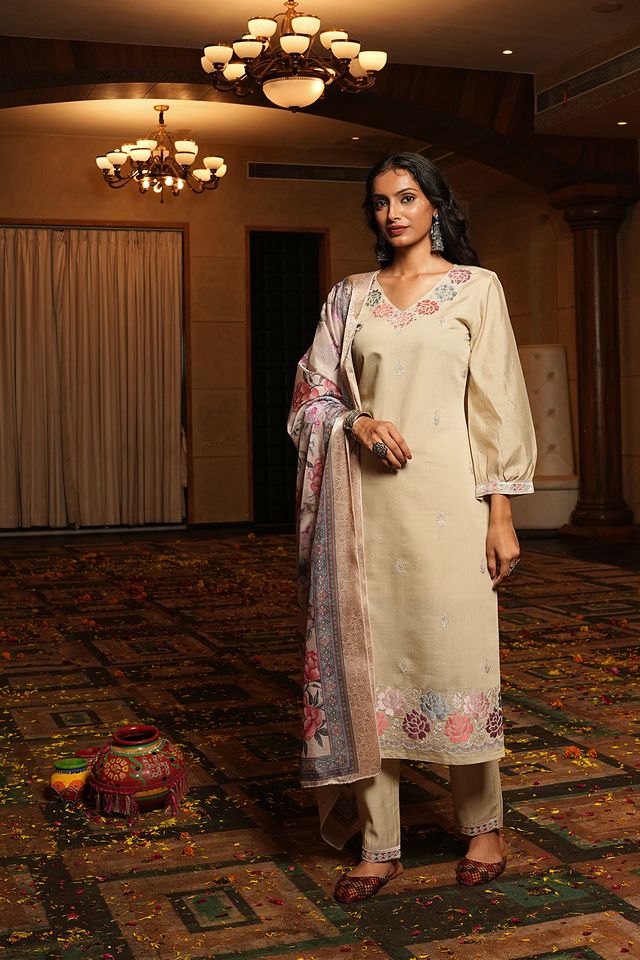 Cream Color Beautiful Cotton Silk Fabric Ceremonial Salwar Suit