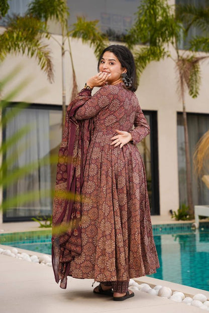Festive gown collection Marron
