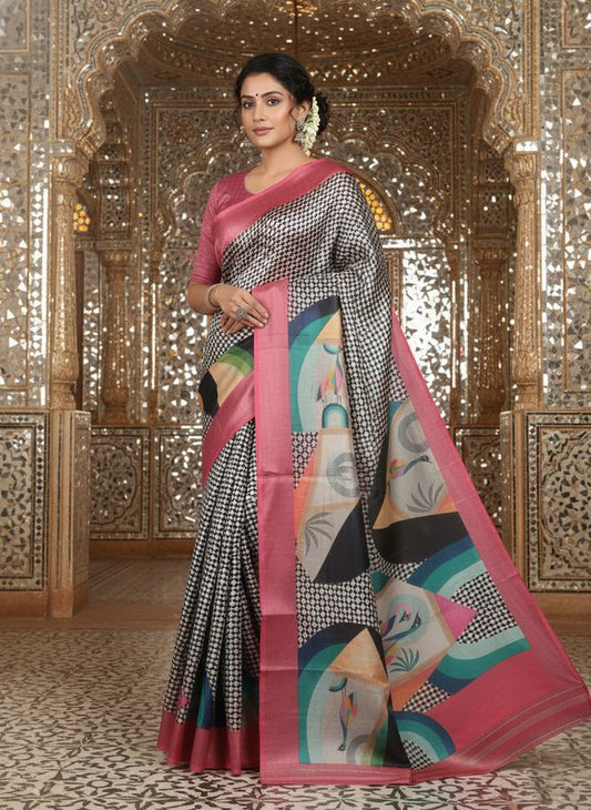 Pink Color Crepe Silk Fabric Designer Digital Printed Ethnic Festive Saree
