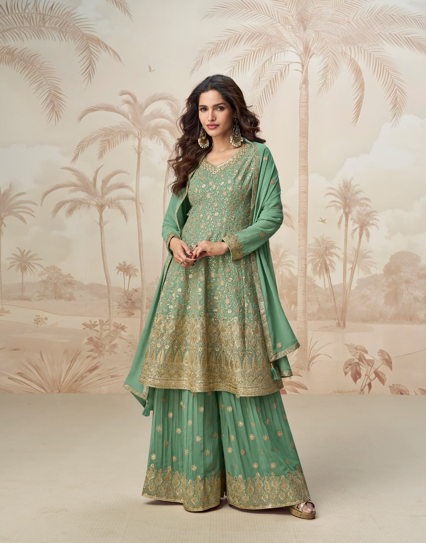 Geogette full stitched suit upto 42