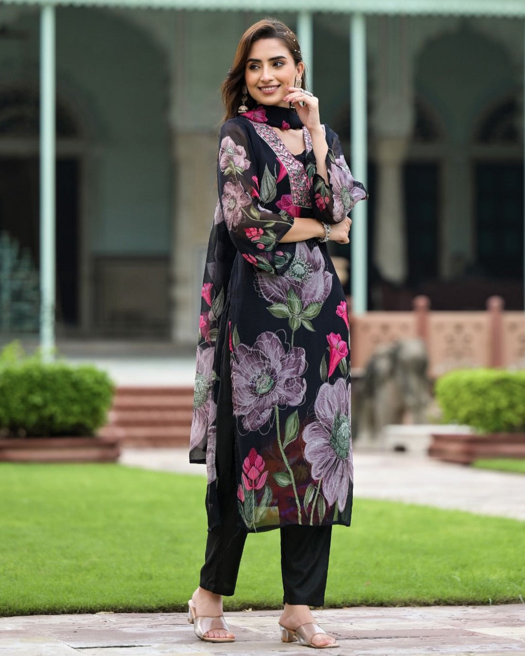 Women's Georgette Fabric Straight Kurta, Pant and Dupatta Set