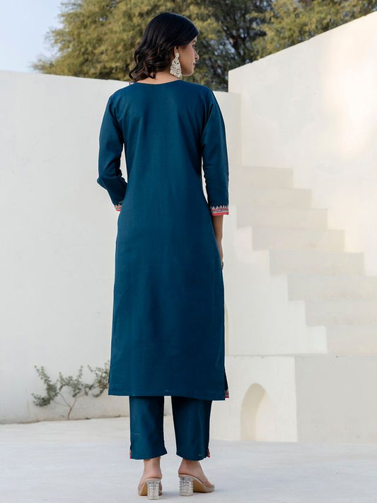 Teal Color Silk Blend Fabric Beautiful Embroidered Kurta Set With Dupatta