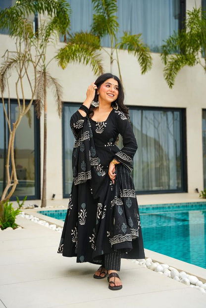 Festive gown collection Black