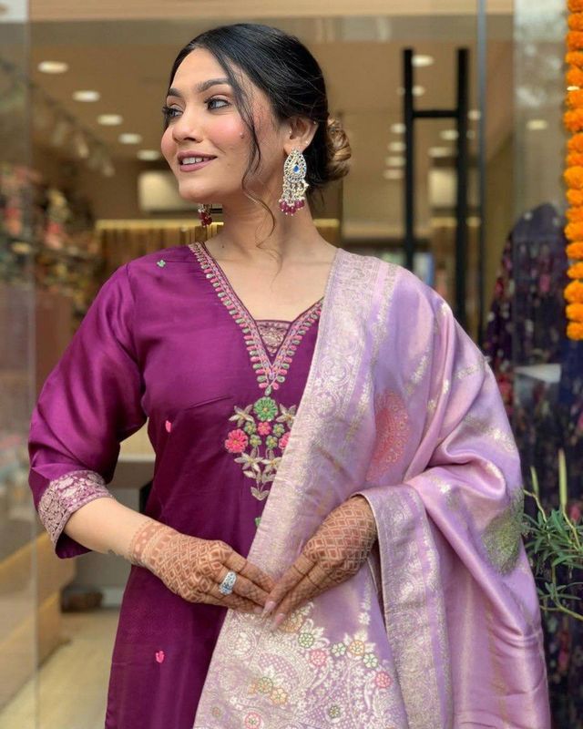 Purple Color Chanderi Fabric Beautiful Festive Wear Salwar Kameez