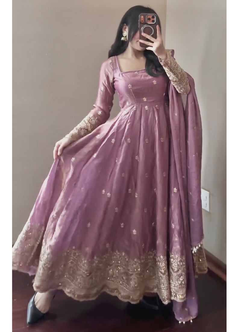 Heavy Fendy Silk Embroidered Sequince Work Wedding Kurta Set