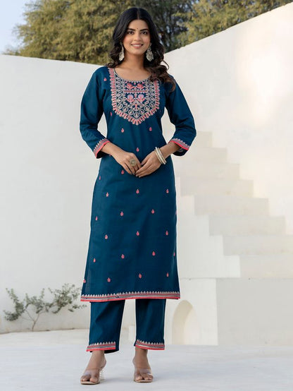 Teal Color Silk Blend Fabric Beautiful Embroidered Kurta Set With Dupatta
