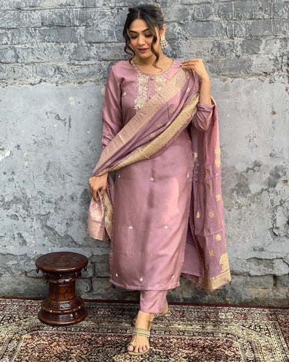 Women Viscose Rayon Fabric Straight Kurta, Pant and Dupatta Set