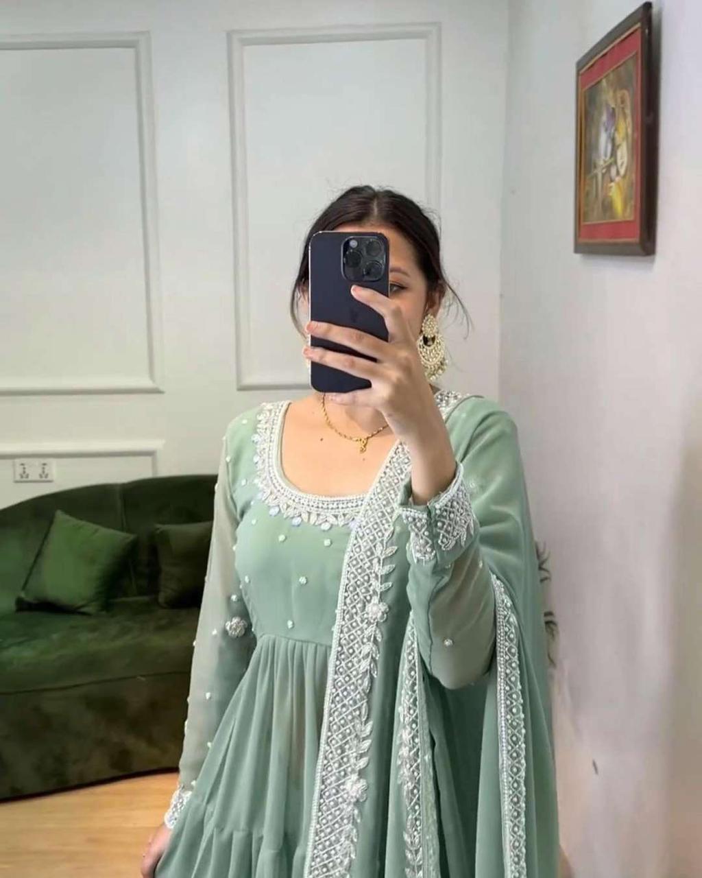 Anarkali Gowan With Duppata Set With Pent Anarkali Gowan With Emrodary