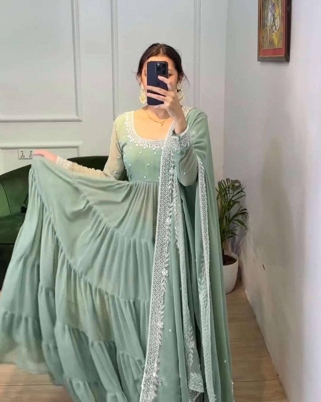 Anarkali Gowan With Duppata Set With Pent Anarkali Gowan With Emrodary