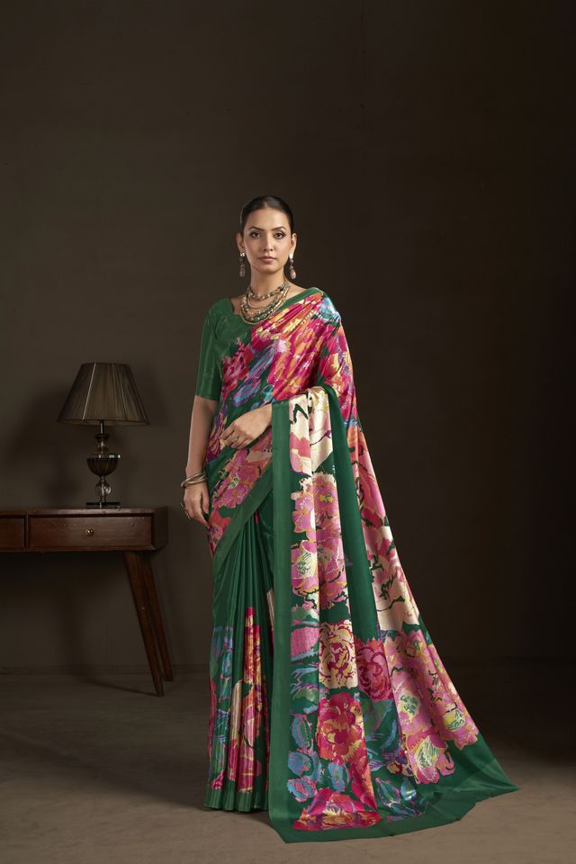 Green Color Stylish Digital Printed Silk Crepe Fabric Saree For Trendy Looks