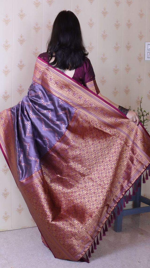 Lavender Color Banarasi Silk Fabric Woven Designer Traditional Saree