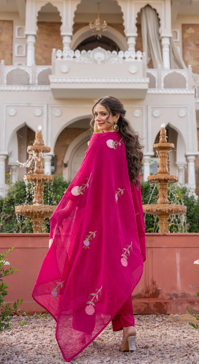 Pink Color Beautiful Partywear Kurta Set With Dupatta For Stylish Looks