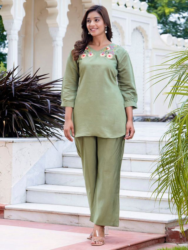 Pista Color Smart Silk Blend Fabric Designer Hand Work Smart Co-ord Set