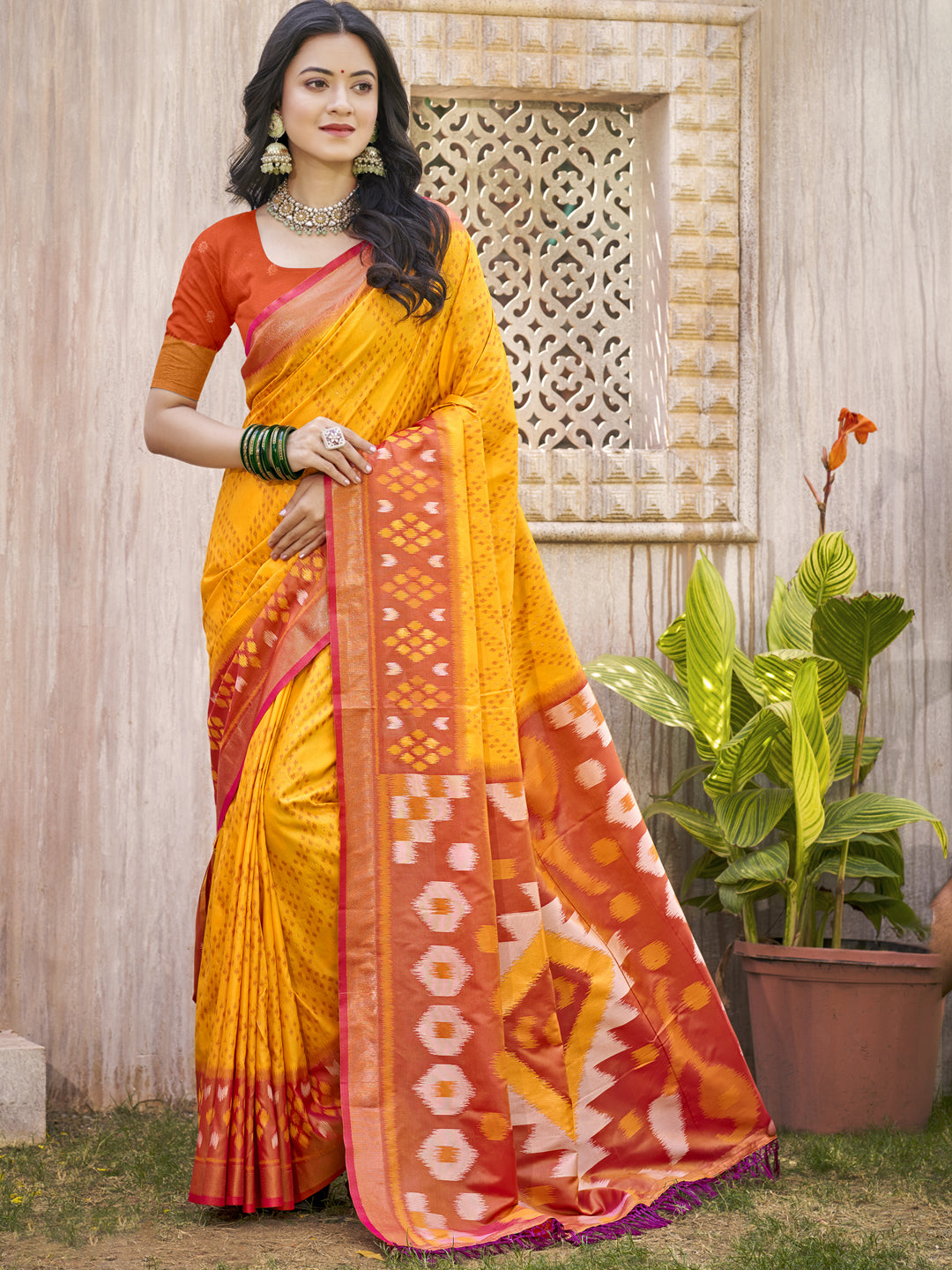 Yellow Pochampalli Silk Saree with Floral Printed Work with Blouse