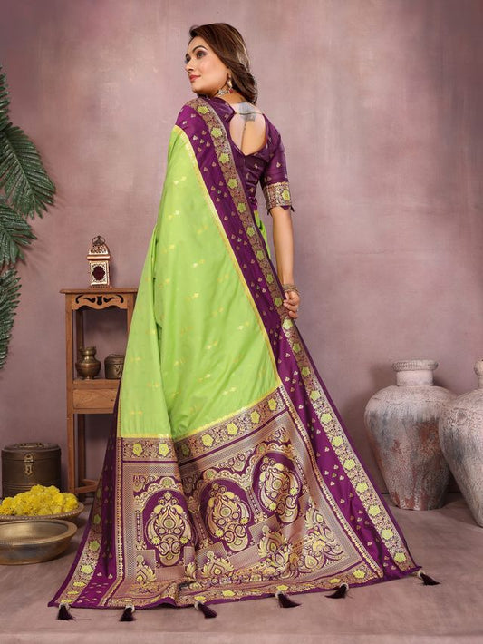 Green Color Handloom Silk Fabric Weaving Designer Ethnic Partywear Saree