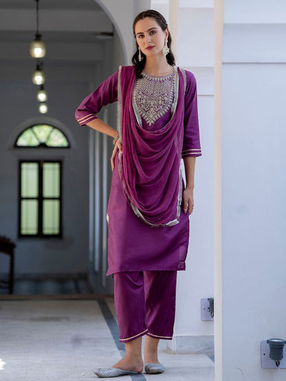 Magenta Color Silk Blended Ethnic Partywear Ceremonial Suit
